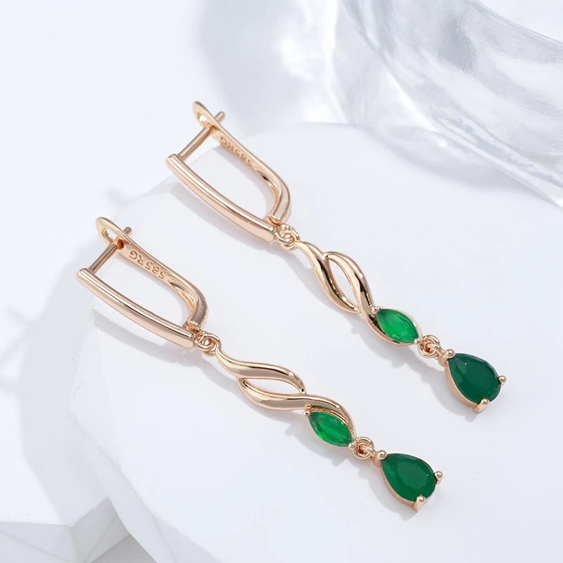 Boucles d'oreilles zircons verts, bijou en plaqué or rose et en zircons naturels