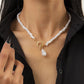 Collier de perles beige ivoire avec fermoir T, bijou en acrylique et en plaqué or