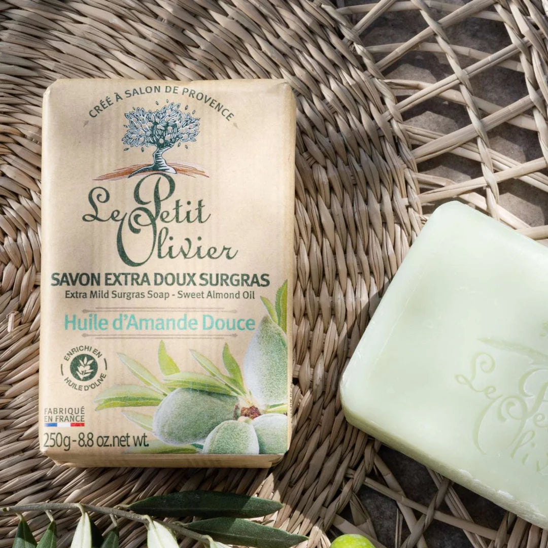 Le Petit Olivier - savon extra doux à l'huile d'amande douce (250 g)