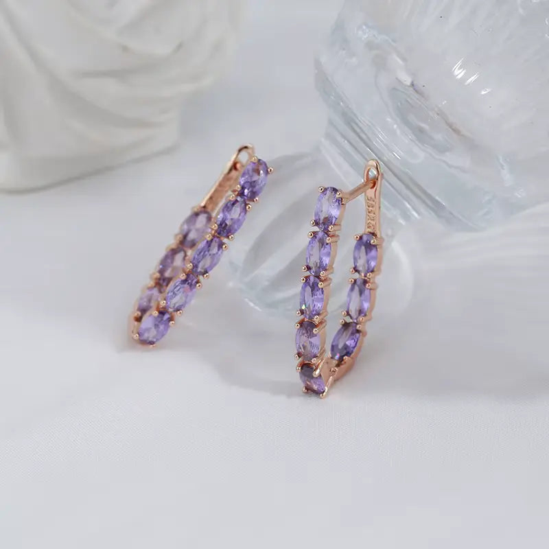 Boucles d'oreilles zircons mauves, bijou en plaqué or rose et en zircons naturels