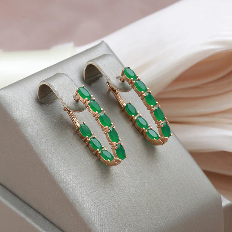Boucles d'oreilles zircons verts, bijou en plaqué or rose et en zircons naturels